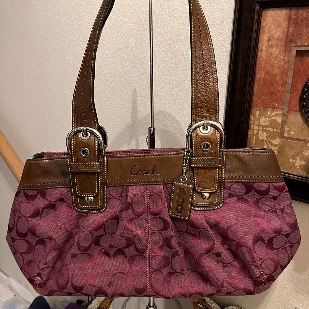 Coach Burgundy Shoulder Bag. Dark Brown Buckle Detail Leather Handles & Trim.EUC